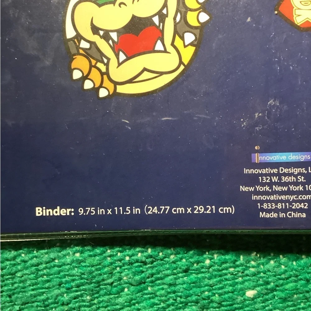Super Mario Bros 3 ring binder- pockets inner
